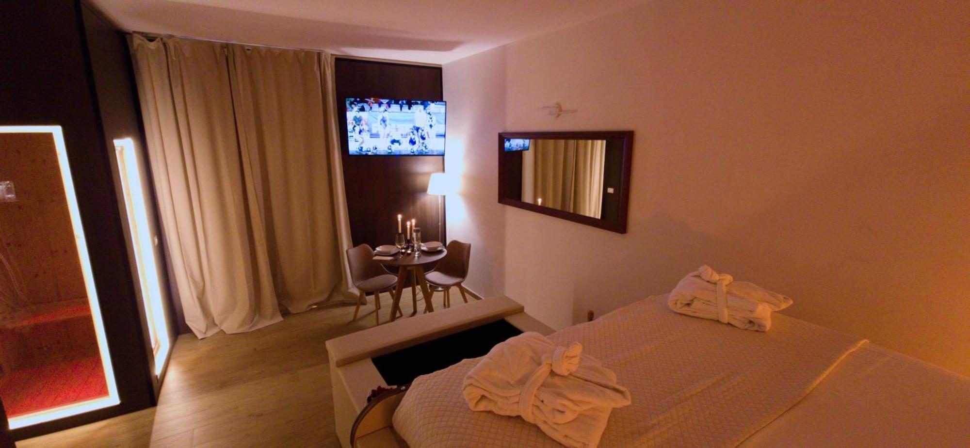 Alma Suites - Il Nido D'Amore Livorno Exterior foto