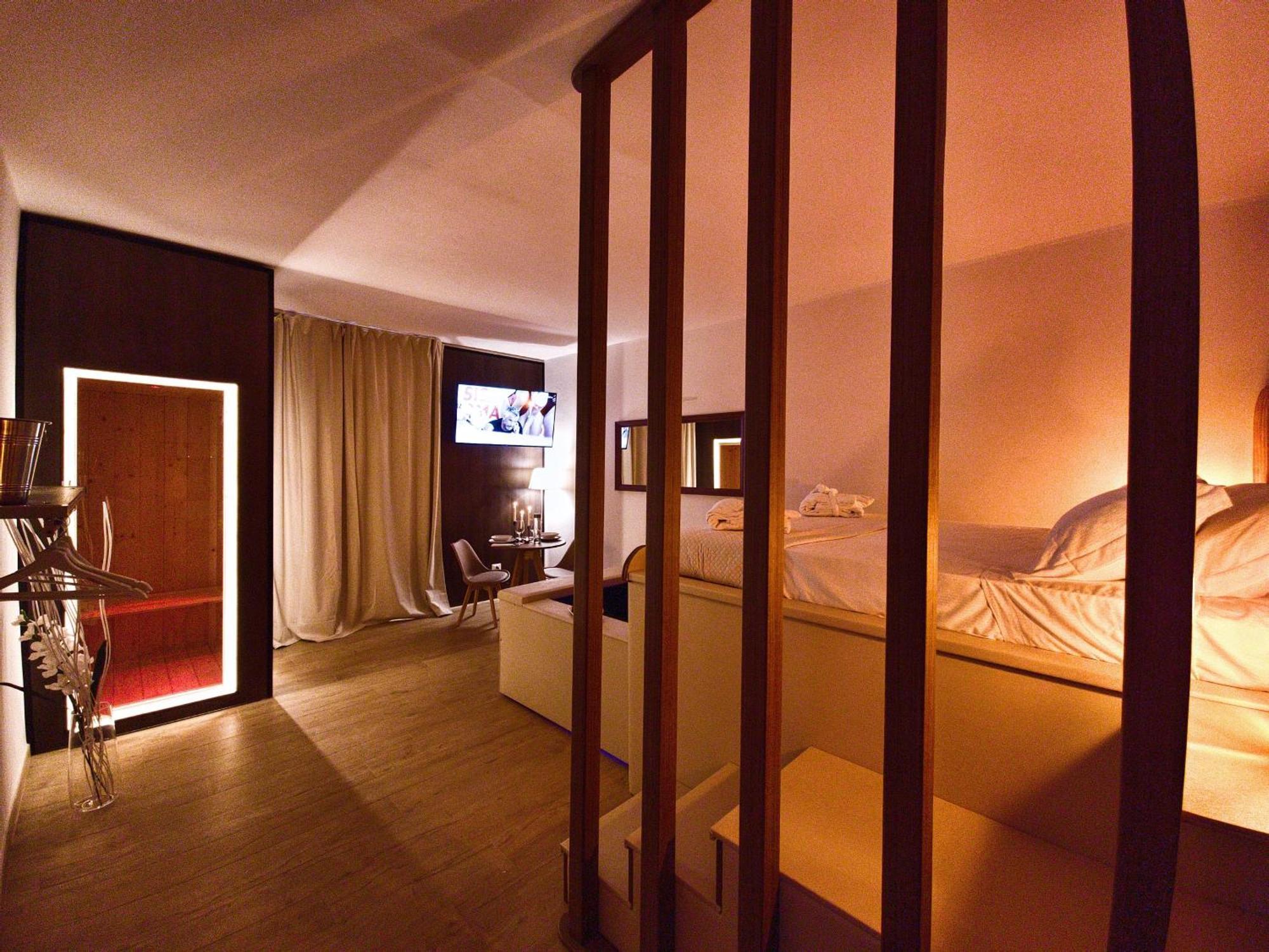 Alma Suites - Il Nido D'Amore Livorno Exterior foto